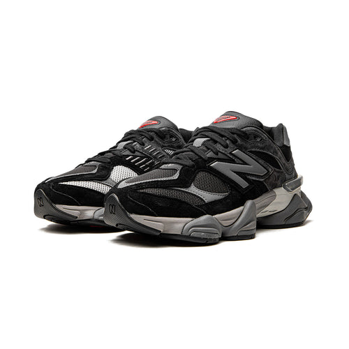 9060 "Black/Castlerock"