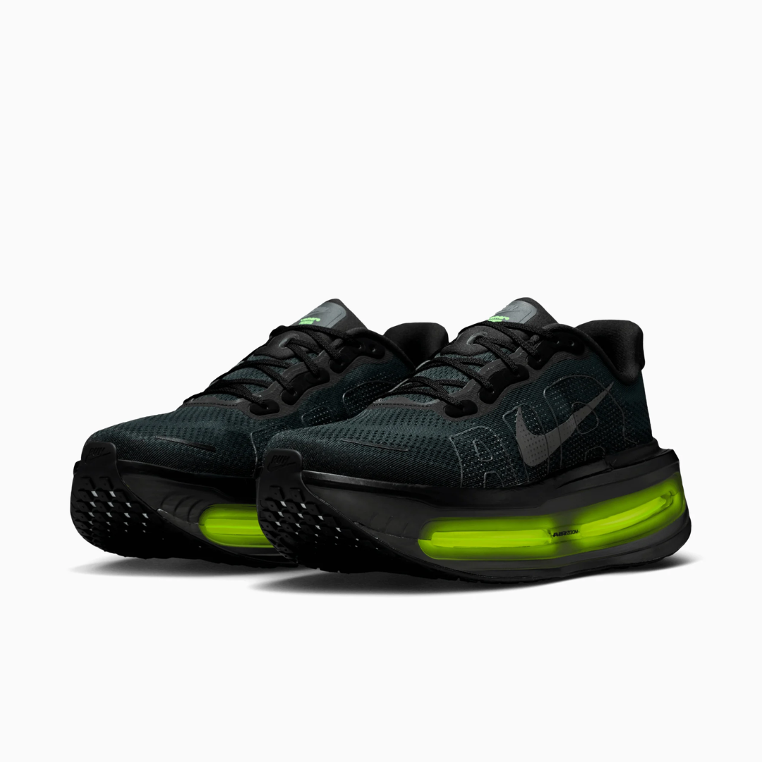 Vomero Premium "Black Volt"